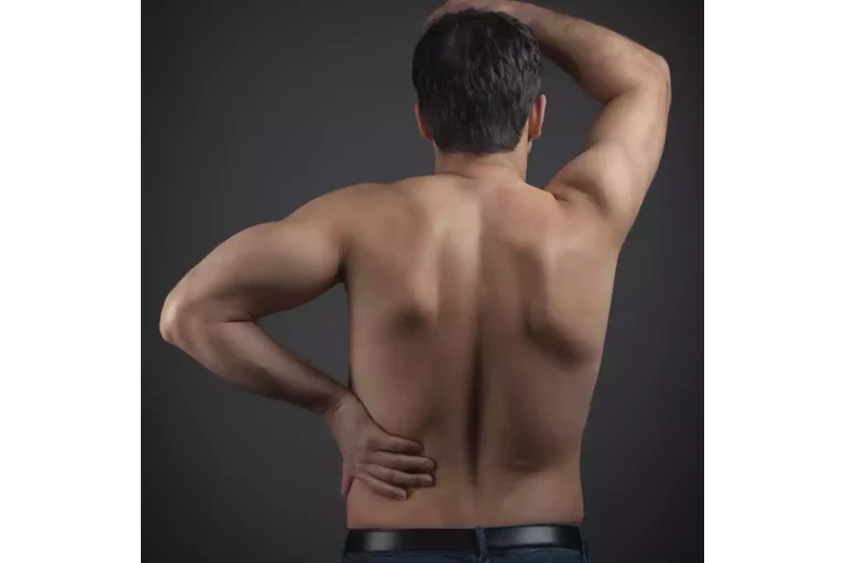 Dor nas costas do lado esquerdo: 5 possíveis causas e soluções