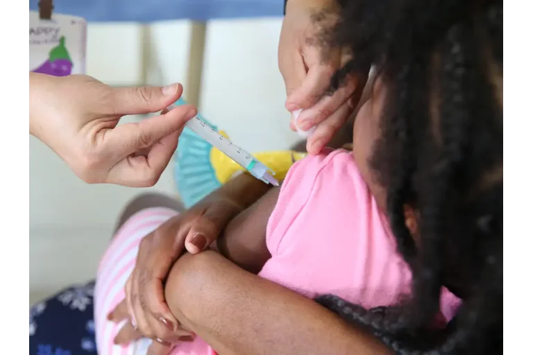 Sergipe inicia distribuição de mais de 200 mil doses da vacina contra gripe